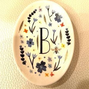 Anthropologie NWT Amelia Herbertson Footed Ceramic Floral Letter B Trinket Plate